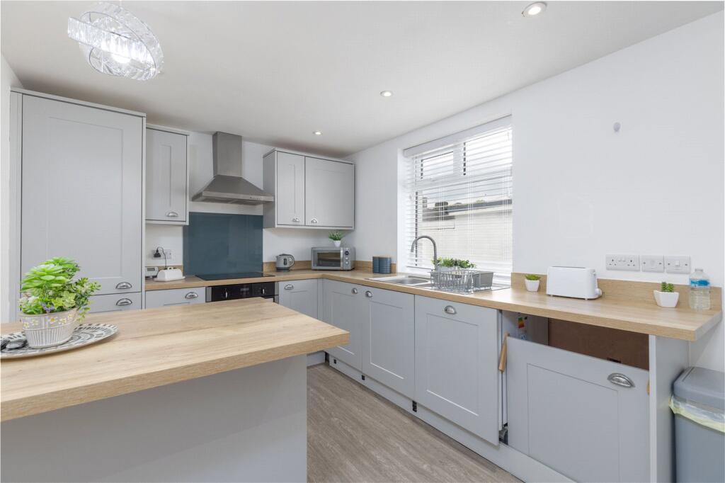 House in Ribble Valley, Clitheroe - More