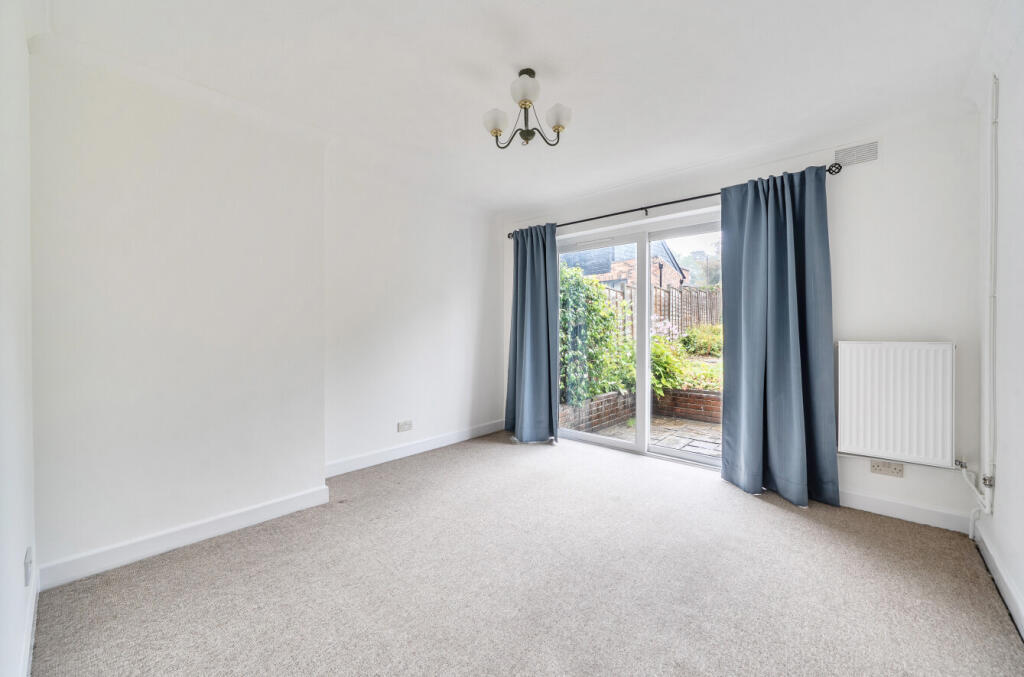 House in Southampton - View 5