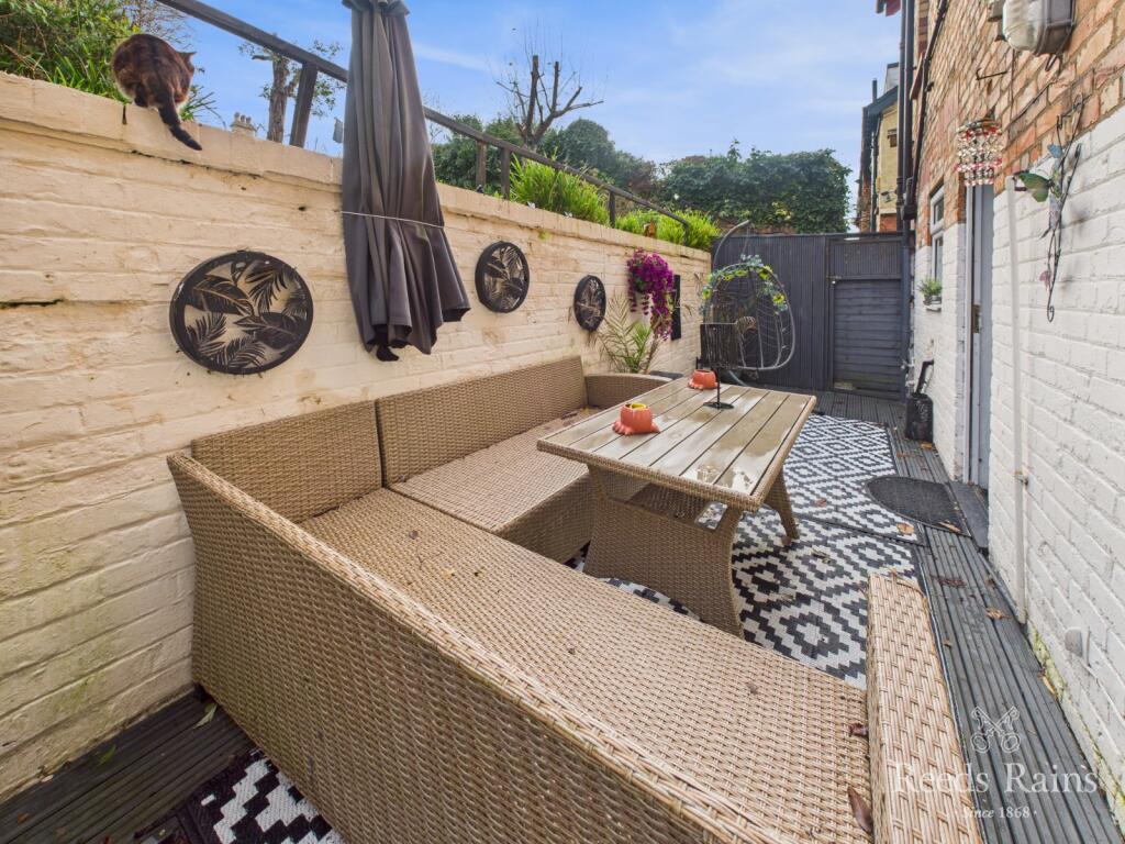 Main image of property: Weaponness Valley Road, Scarborough, North Yorkshire, YO11
