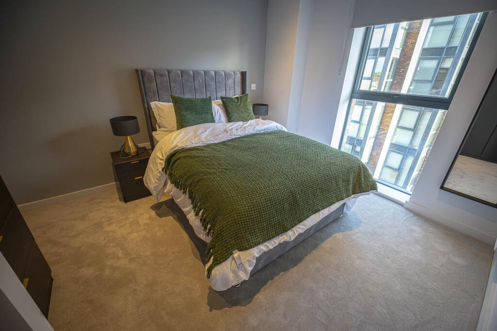 Apartment in Manchester - View 5