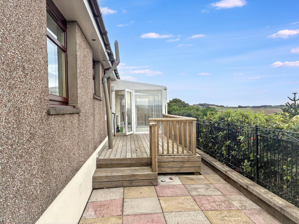 House in Aberdeen - More