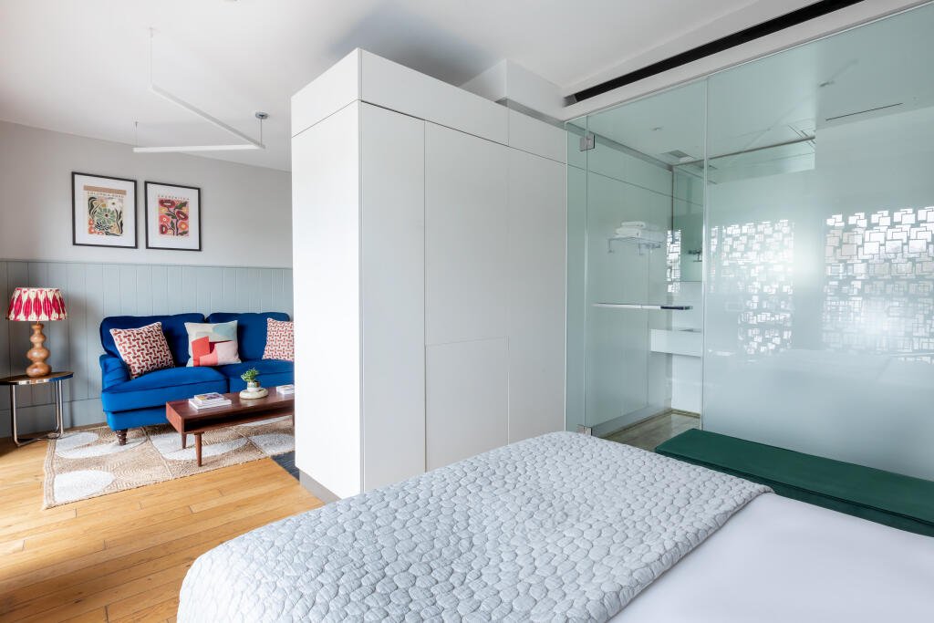 Apartment in London - More