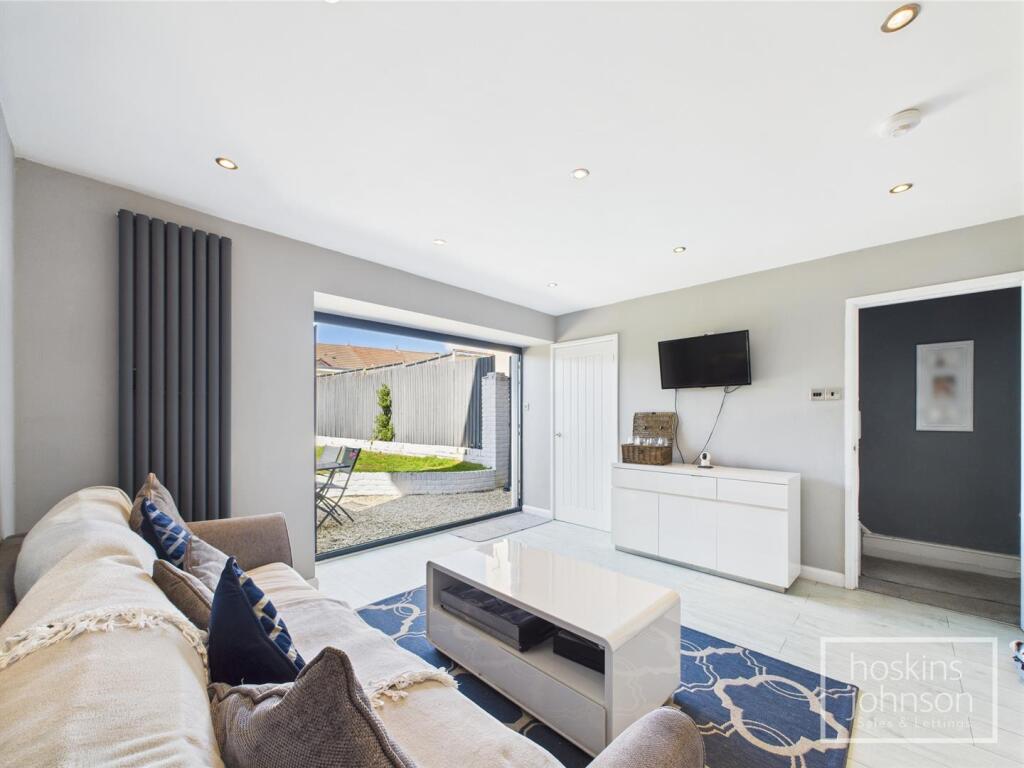 Merthyr Road, Pontypridd - More