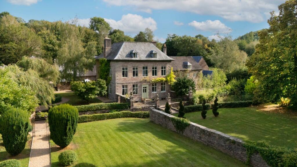 Main image of property: Laundry Lane, Newland, Coleford, Gloucestershire, GL16