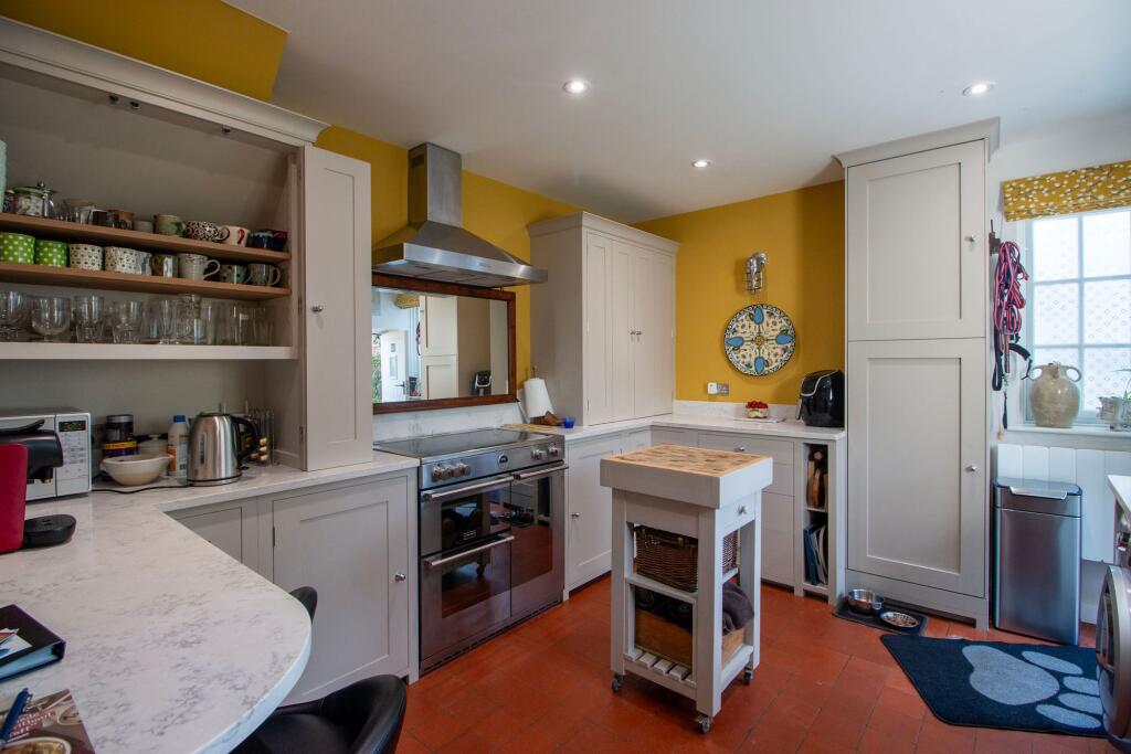 House in Tonbridge - View 3
