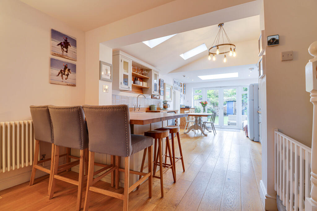 House in Harpenden, Southdown - View 3