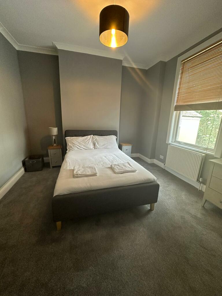 Apartment in Hove, Aldrington - View 4