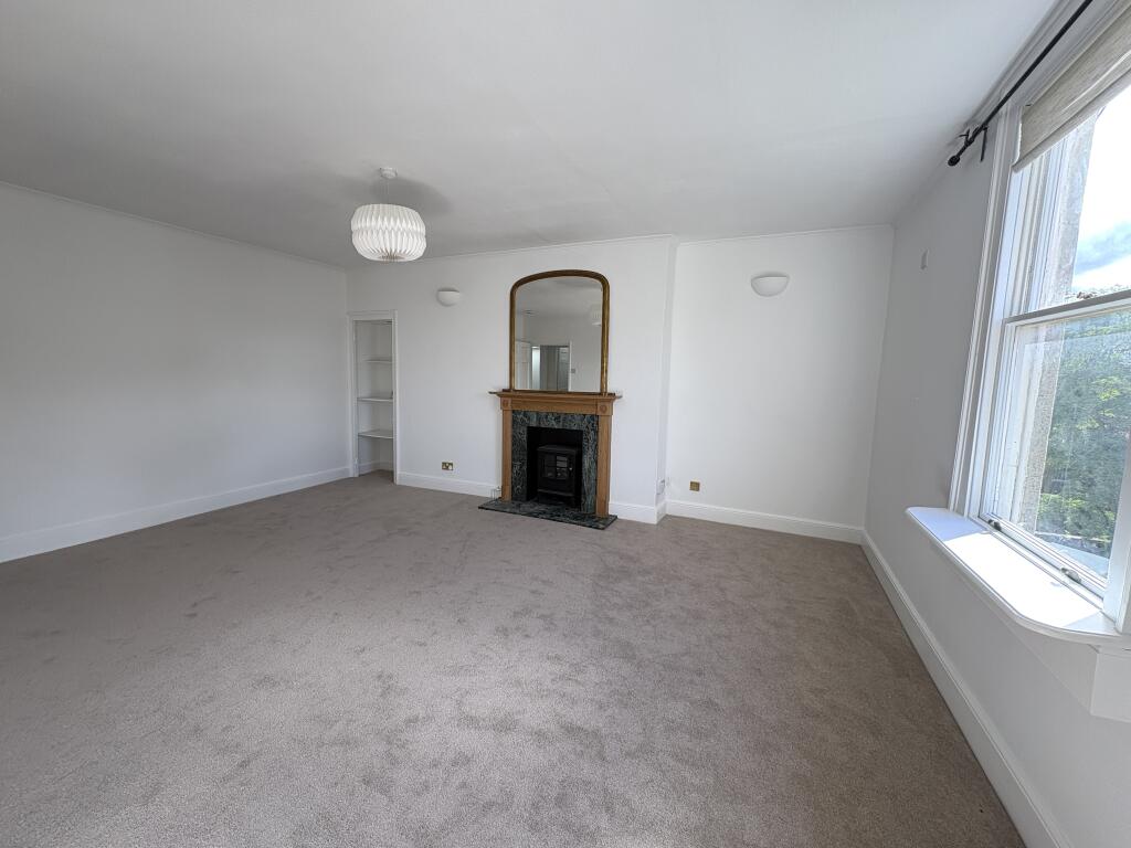 Apartment in Bath, Kingsmead - View 2