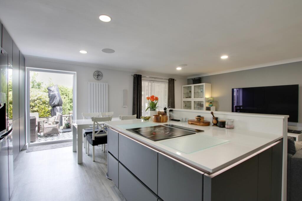 House in Fareham, Hampshire - View 3