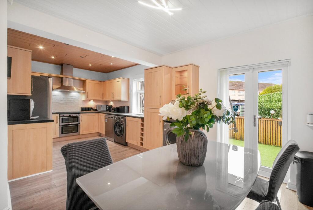 1, Pollock Crescent, Kilwinning, KA13 photo 2