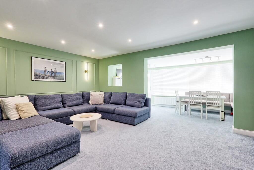 House in Castle Point, Essex - View 4