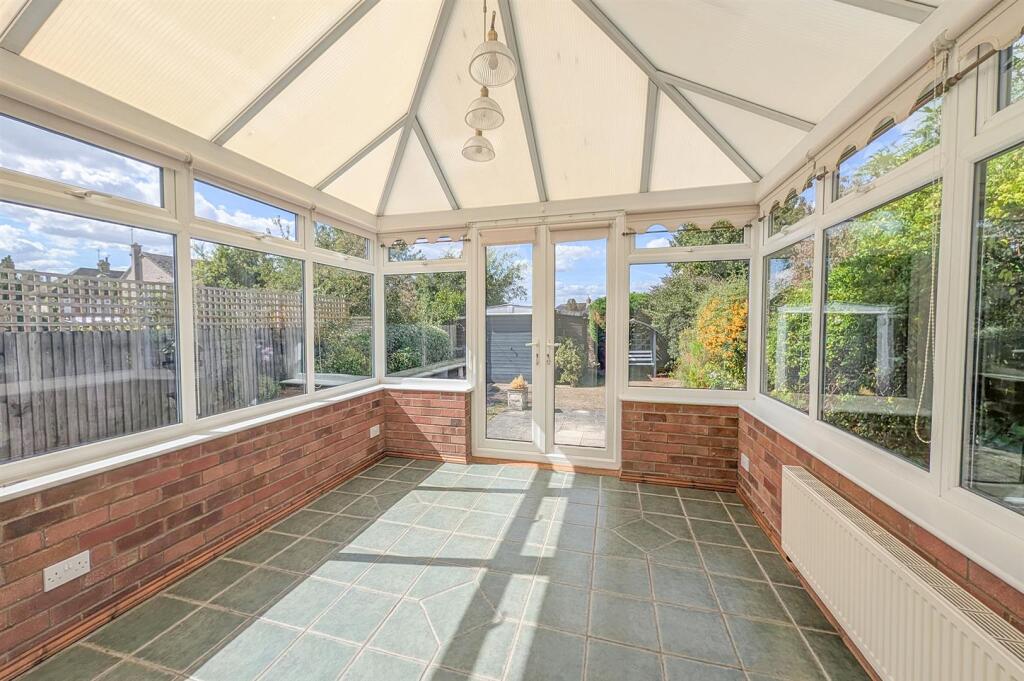 House in East Cambridgeshire, Crockfords Park, Woodditton - View 3