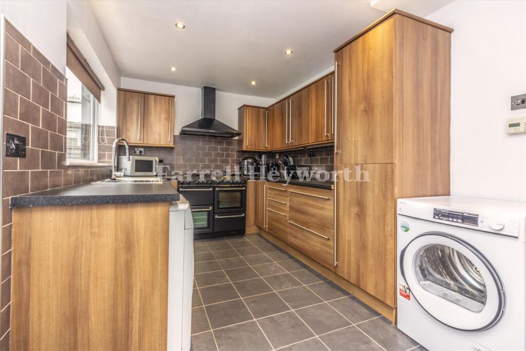 House in Preston, Brownedge, Bamber Bridge - More