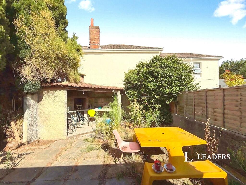 Property photo 11