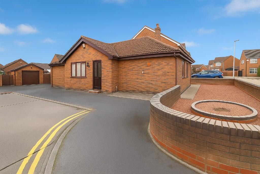 The Hawthorns, Hull, East Riding Of Yorkshire, HU8 photo 2
