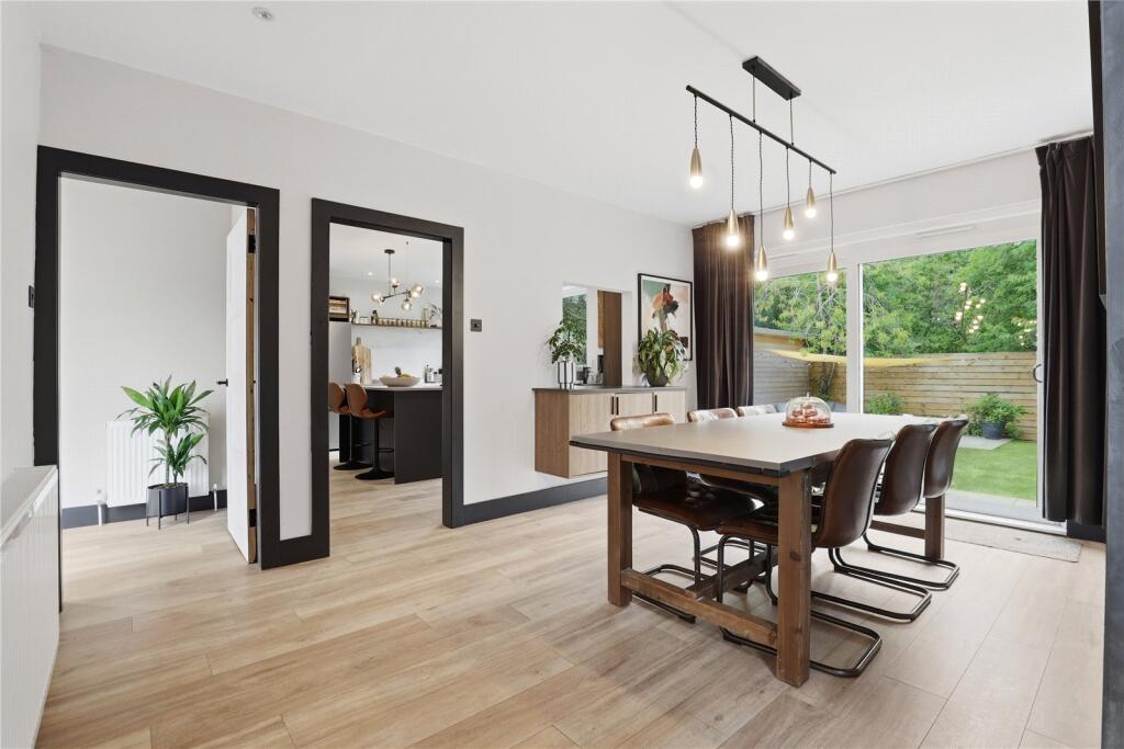 House in Larbert, Falkirk - More