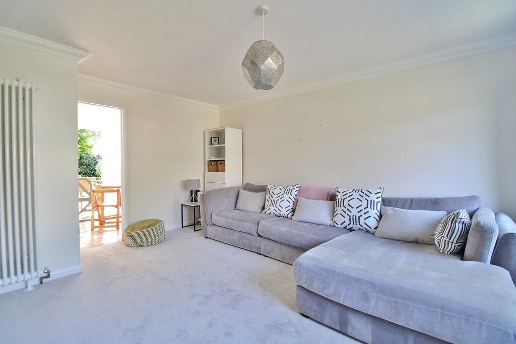 House in Gosport, Lee-on-the-Solent - View 2