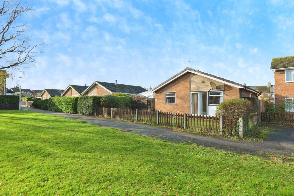Main image of property: Mowbray Crescent, Stotfold, SG5