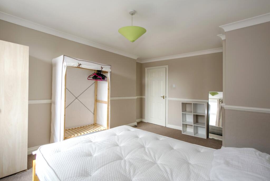 Additional image 10 of Bath Road, Lansdowne