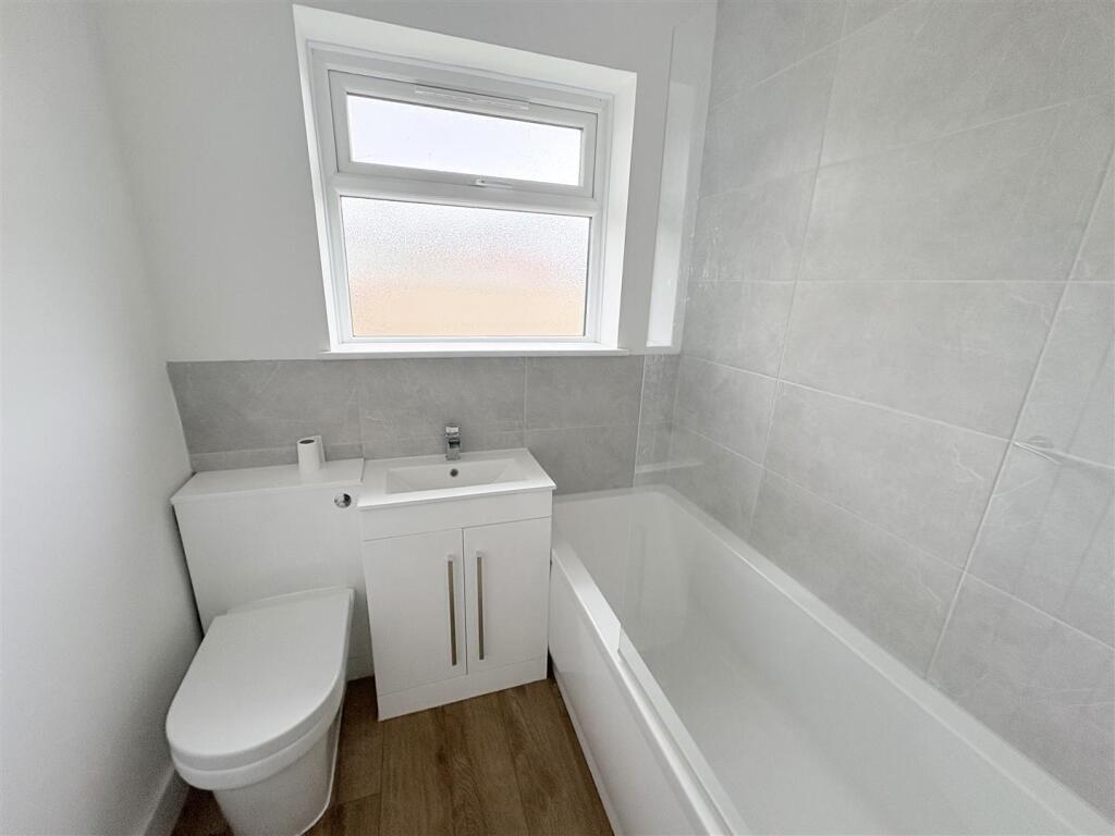 House in Portsmouth - View 4