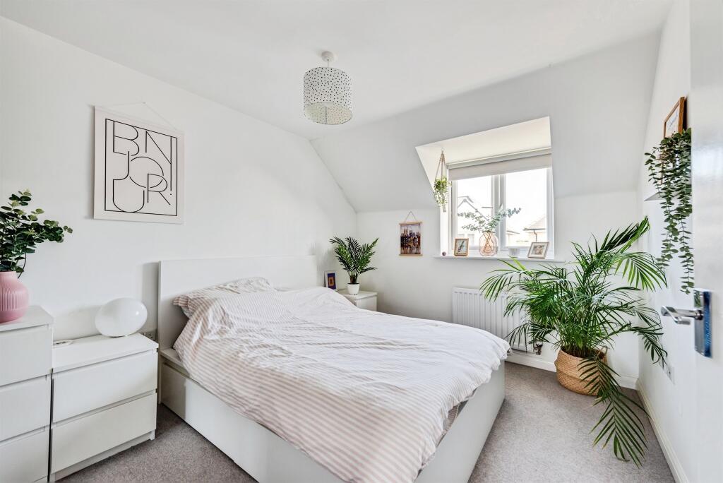 Apartment in West Oxfordshire, Witney - More