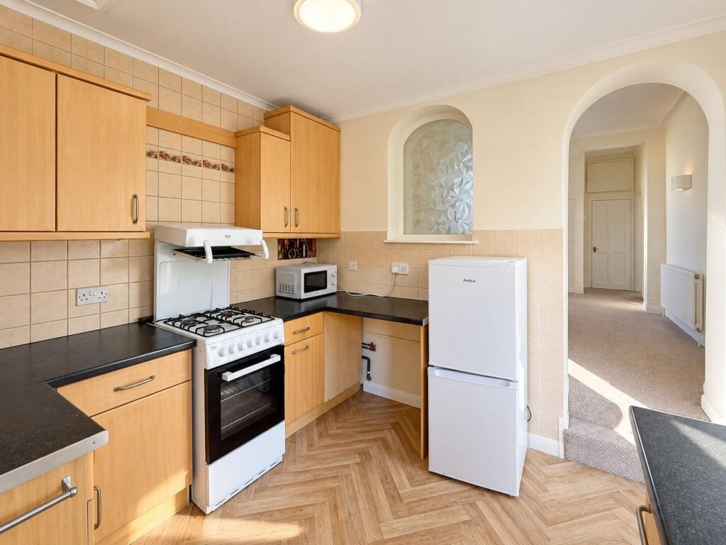 Apartment in Bexhill-on-Sea, Central - View 3