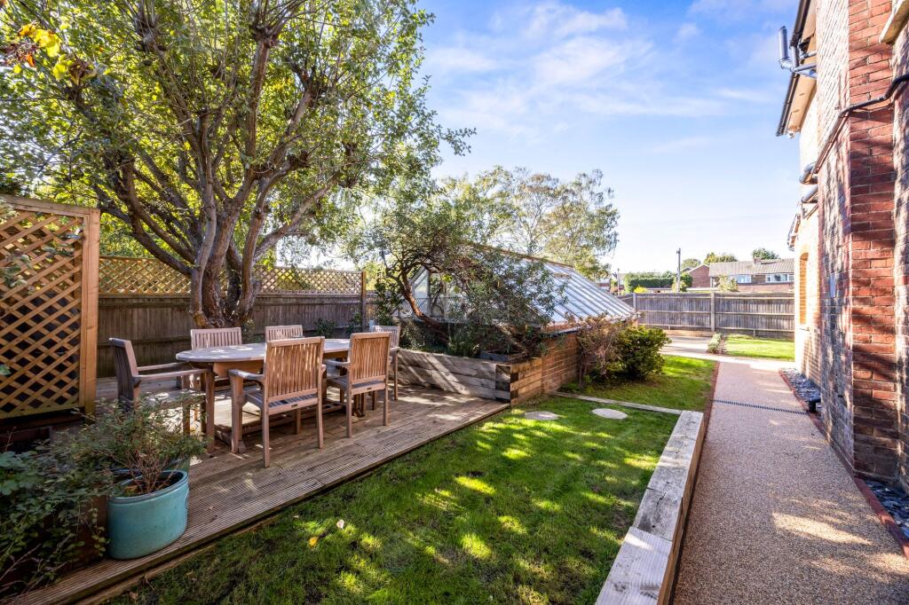 House in Tonbridge - View 5