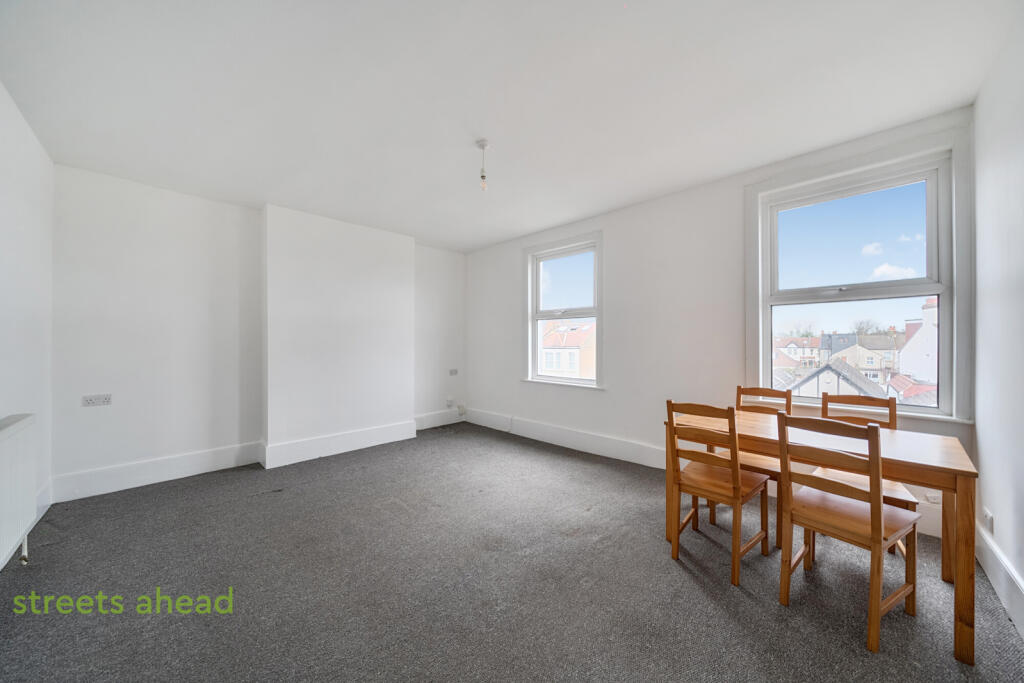 Apartment in London - View 3