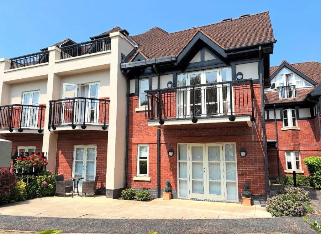 Main image of property: Links Gate, Lytham St. Annes, Lancashire, FY8