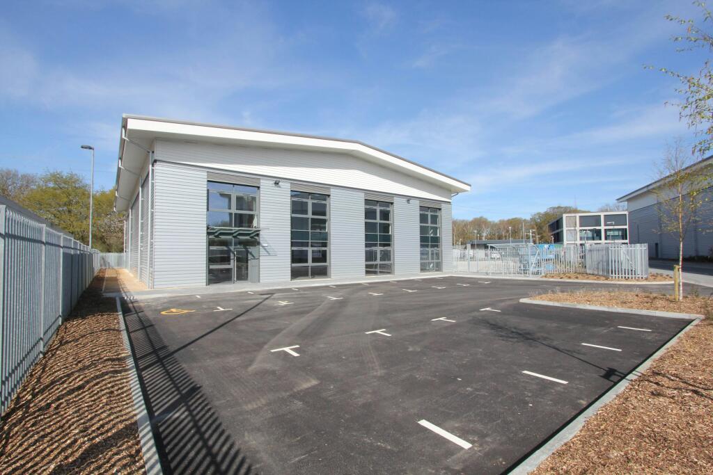 Unit 5 Kites Croft front elevation.JPG