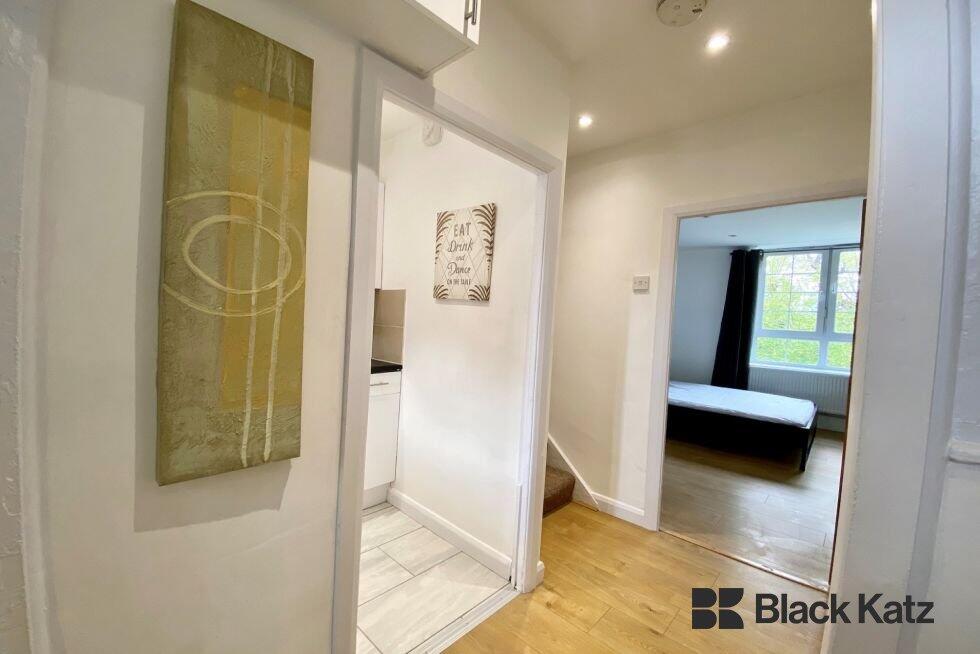 Main image of property: Pardoner Street, London Bridge / Borough SE1