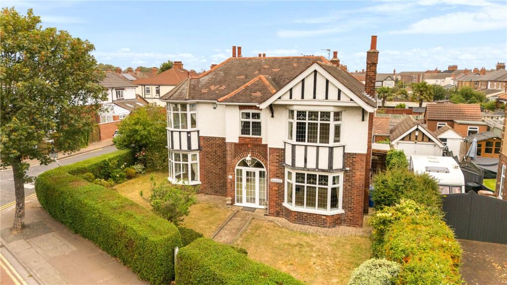 Main image of property: Weelsby Road, Grimsby, N E Lincs, DN32
