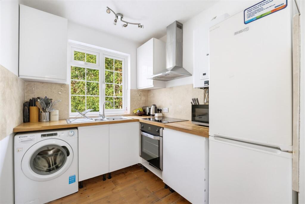 Apartment in London - View 4