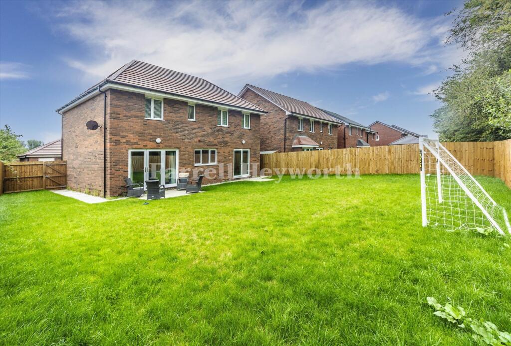 Norshaw Crescent, Broughton, Preston photo 2