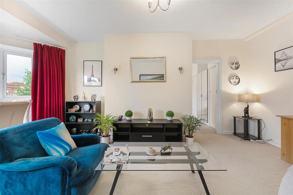 Apartment in London - View 4