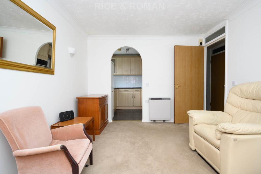 Apartment in Sutton - More