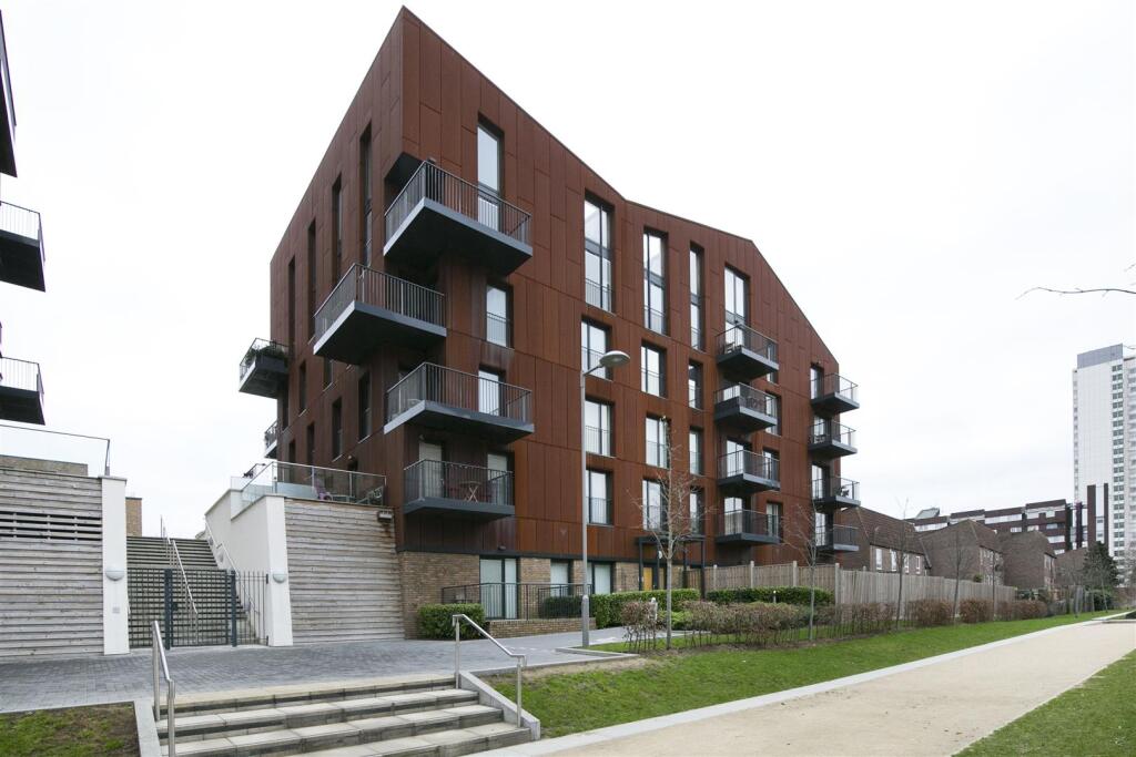 Main image of property: Baroque Gardens, Grand Canal Avenue, Canada Water