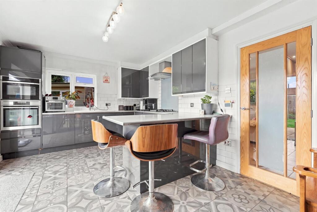 House in Stevenage - View 3