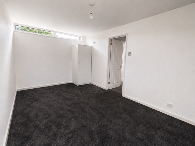House in Ipswich - View 5