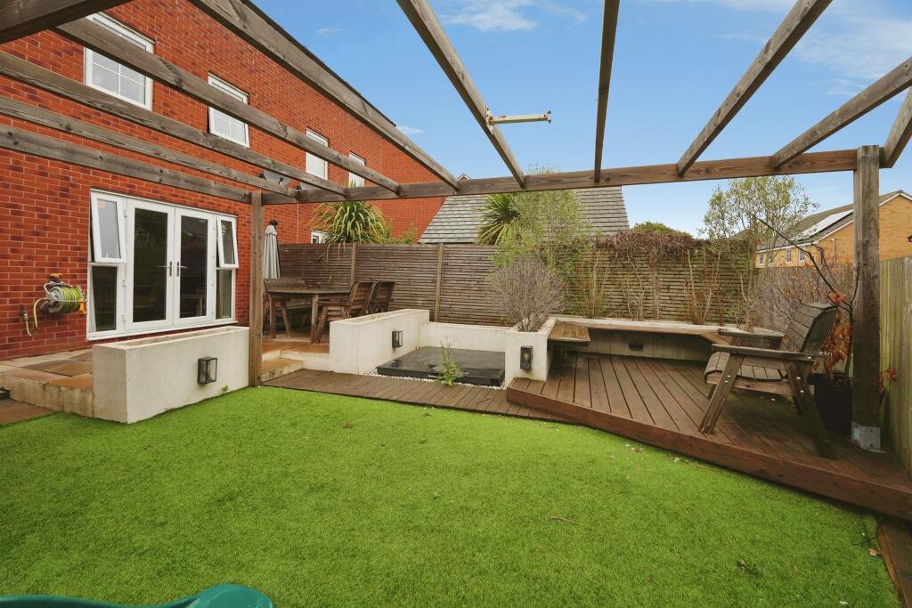 House in Bristol - More