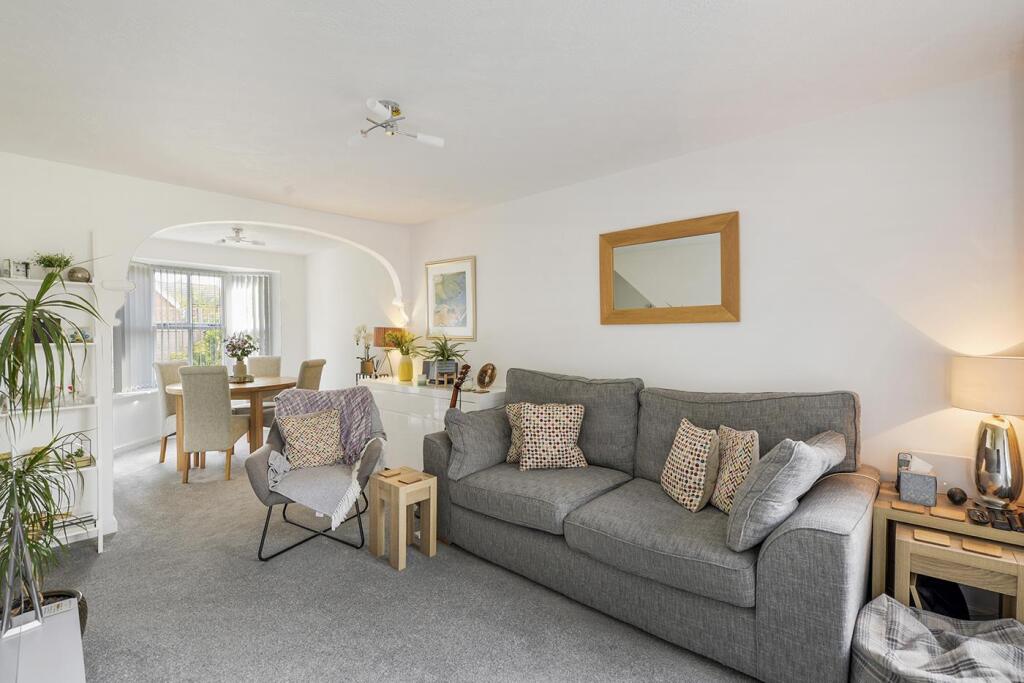 Saxon Close, Kings Hill, ME19 4SA photo 2