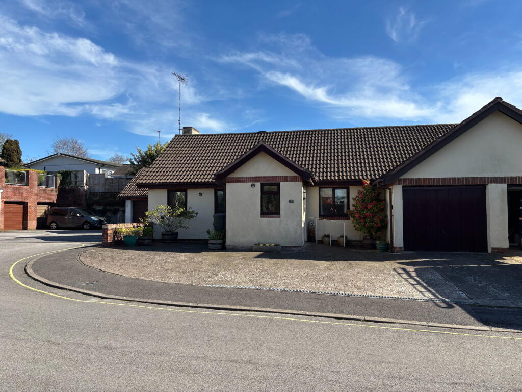 3 bedroom semi-detached bungalow for sale in Mallard Close, The Dean ...