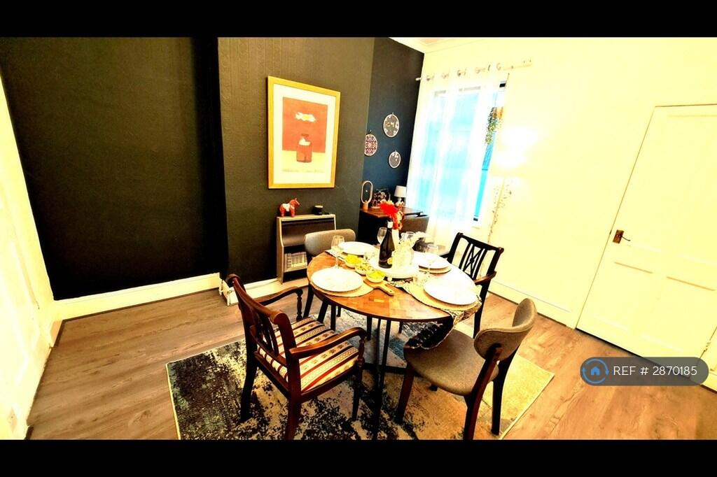 2 bedroom terraced house for rent