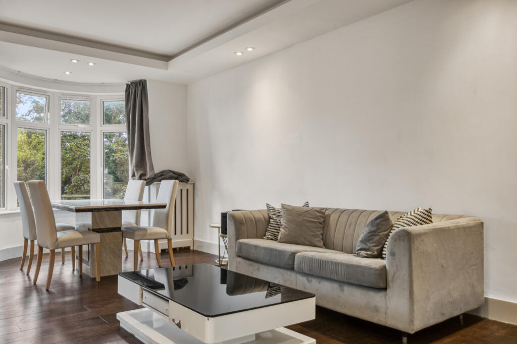 2 bedroom apartment for rent