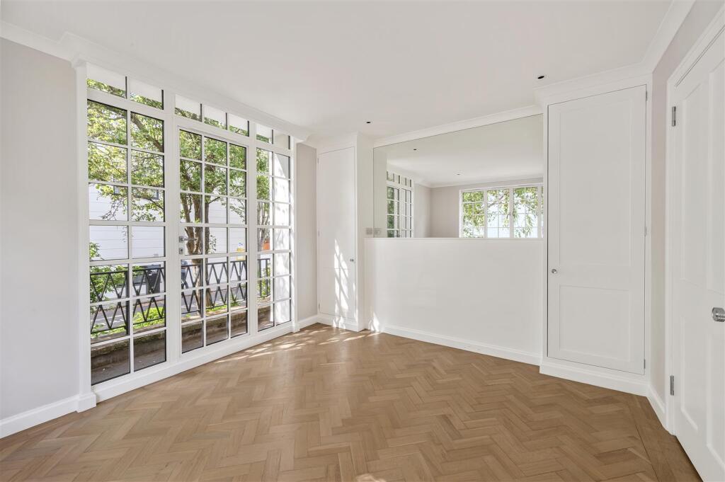 Apartment in London - View 5
