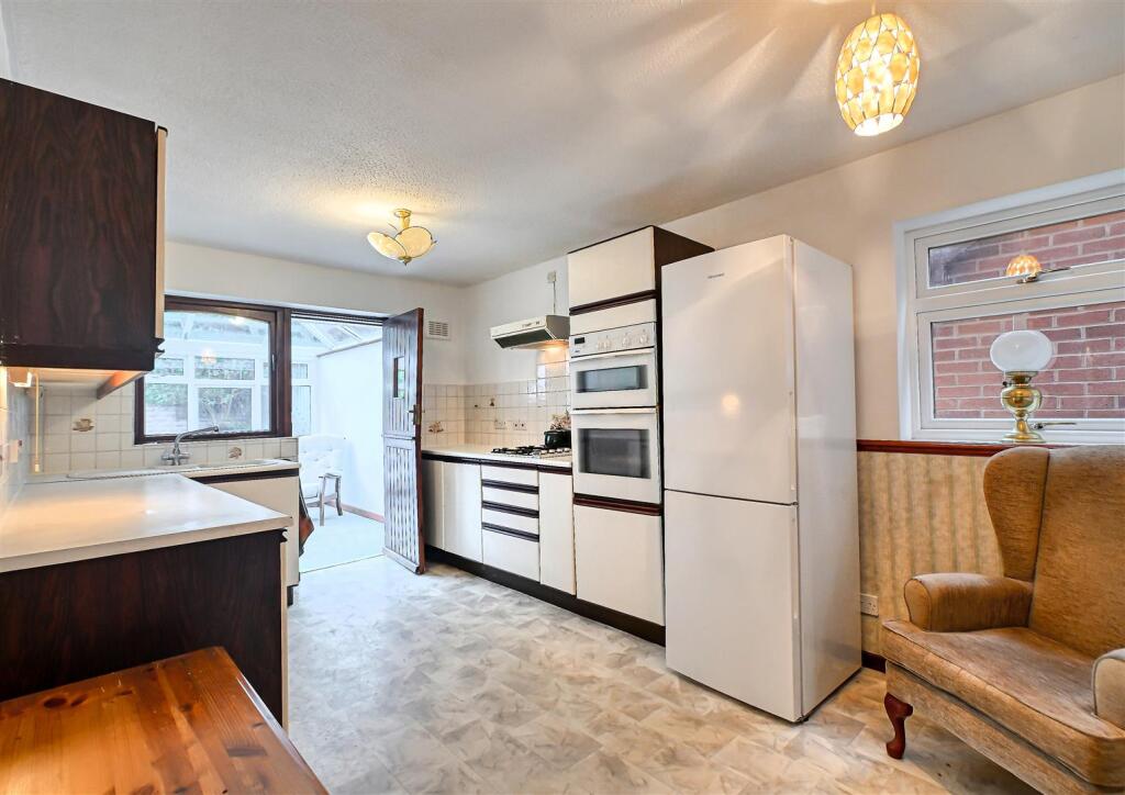 House in Bridgnorth, High Town, Oldbury - View 3