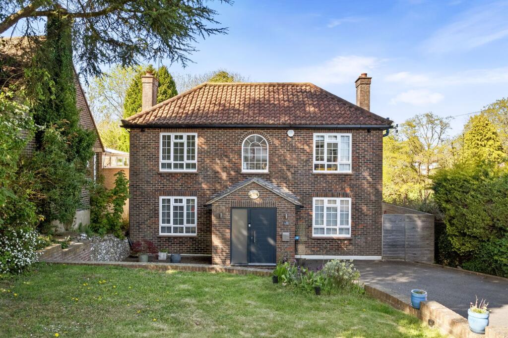 Main image of property: Farleigh Road, Warlingham, CR6