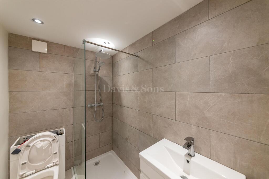 House in Newport. NP11, Abercarn - View 3