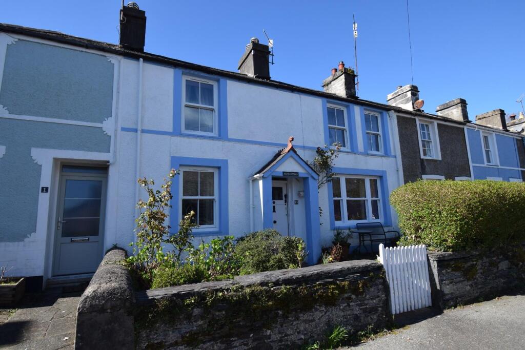 4-bed terraced on Glyn Terrace, Borth Y Gest, £300,000