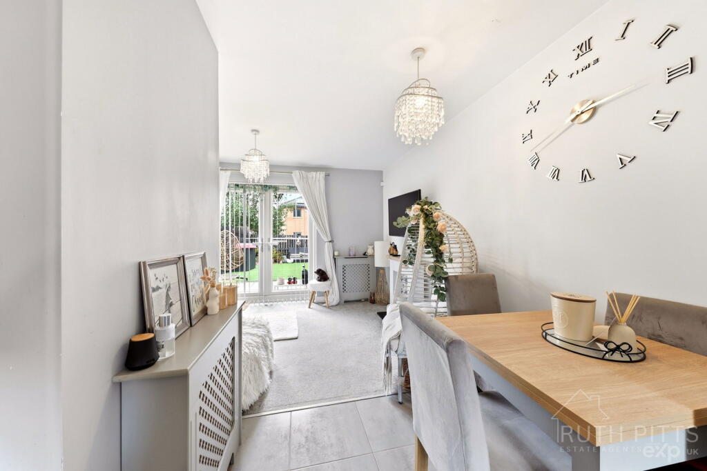 House in Doncaster - View 5